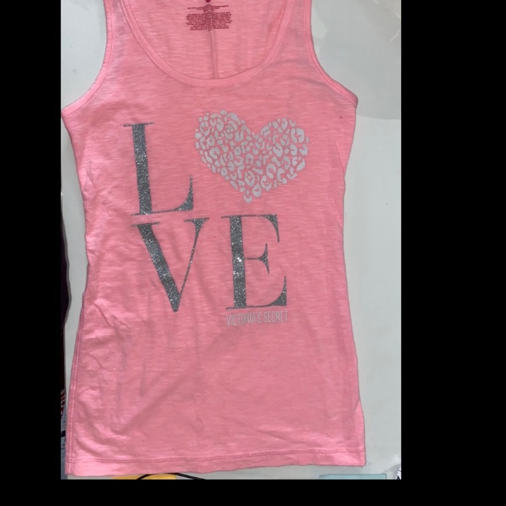 Victoria’s Secret top